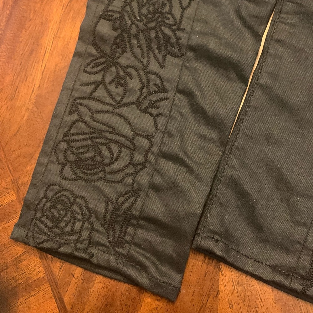 Rag and Bone Embroidered pant size 27 ❤️